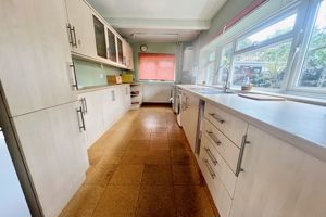 Kitchen- click for photo gallery